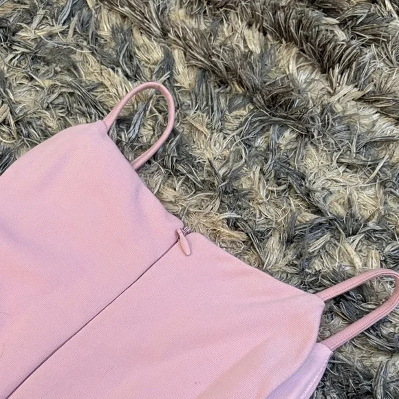 Chic Pink Midi Dress with Scalloped Hem